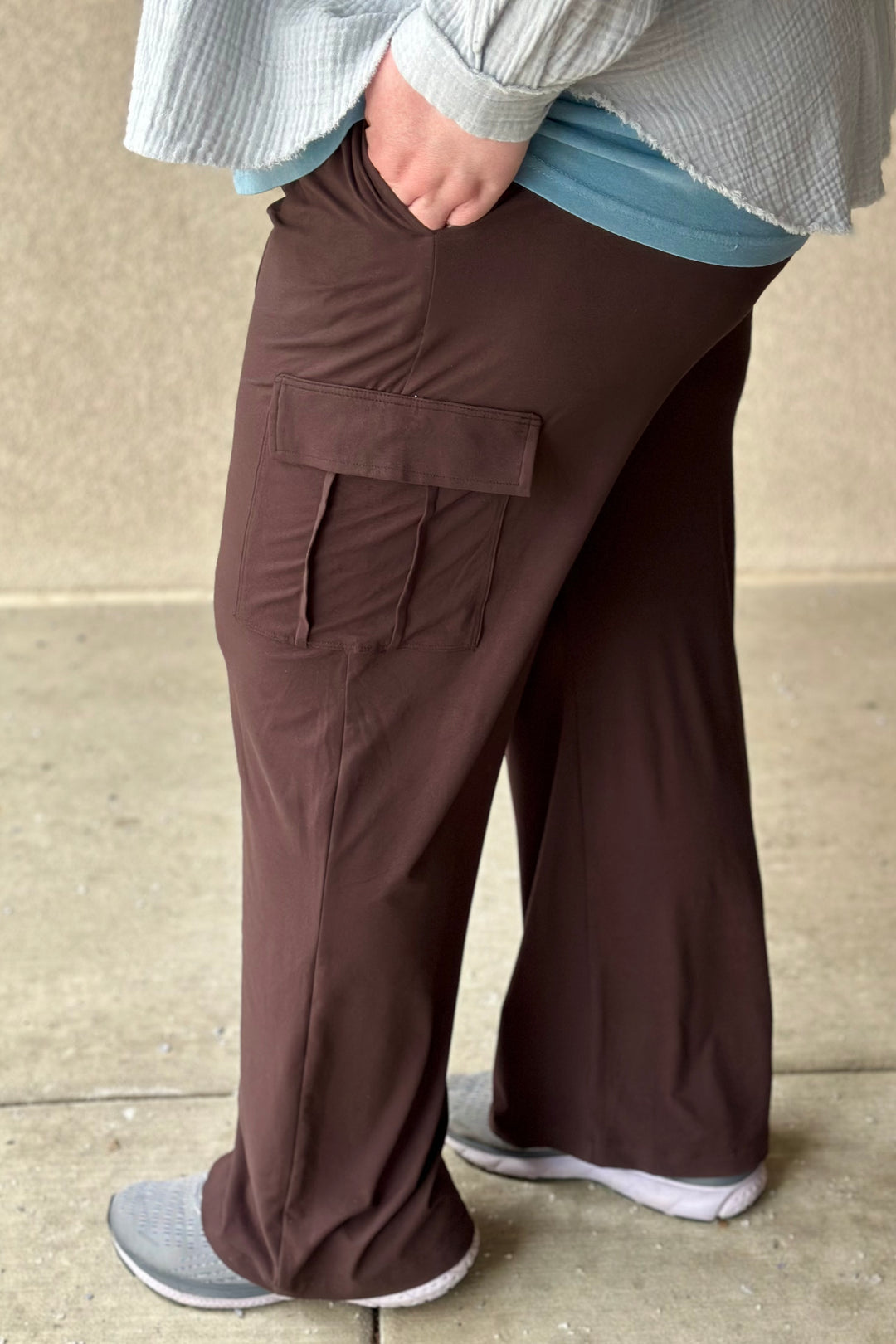 Jill Straight Leg Cargo Pants - Brown