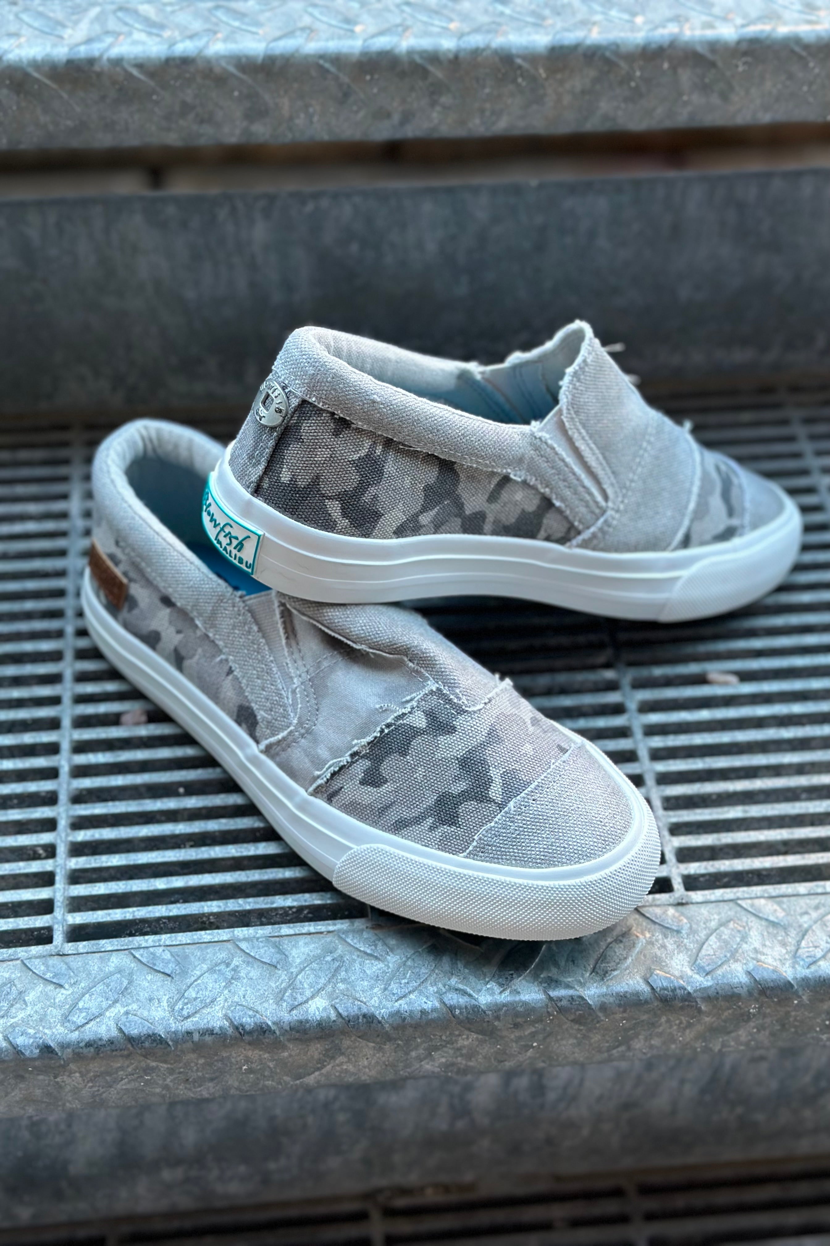 Maddox Blowfish Malibu Sneaker