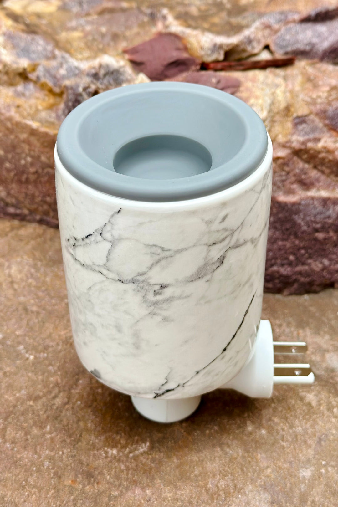 Outlet Wax Warmer: Marble