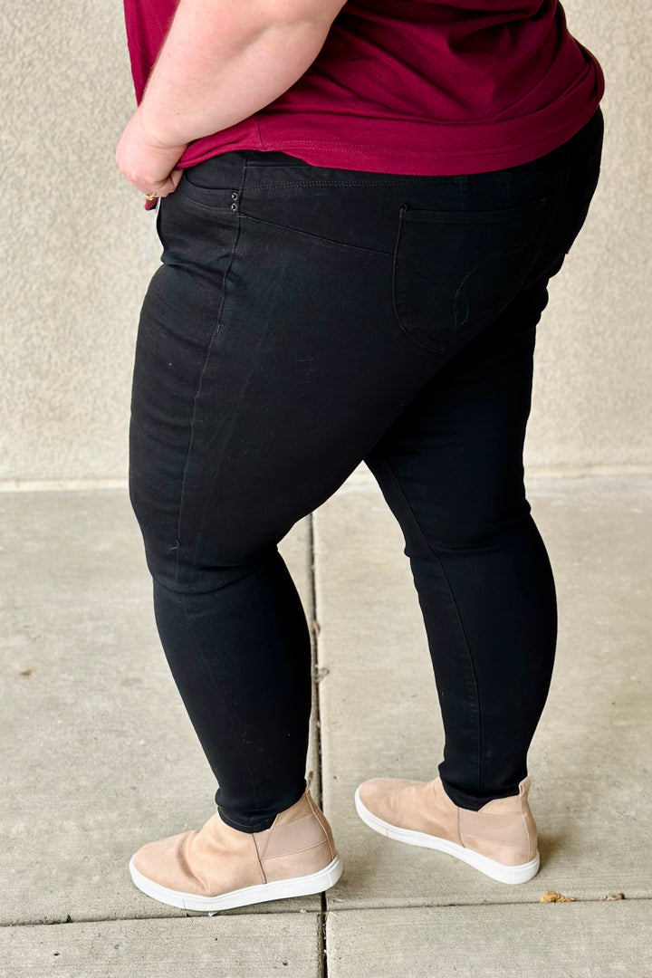 YMI {Plus Size} WannaBettaButt 3-Button Skinny Jean