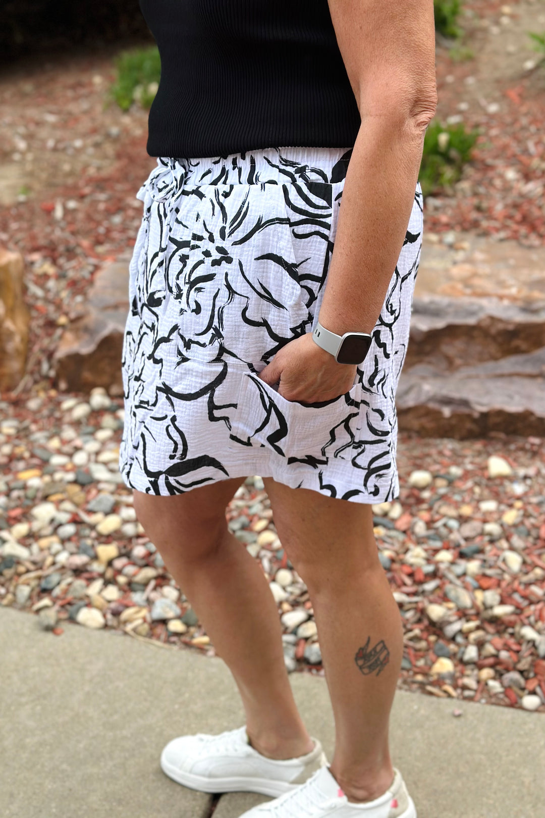 Lauren Cotton Gauze Cargo Pocket Skort - Black + White