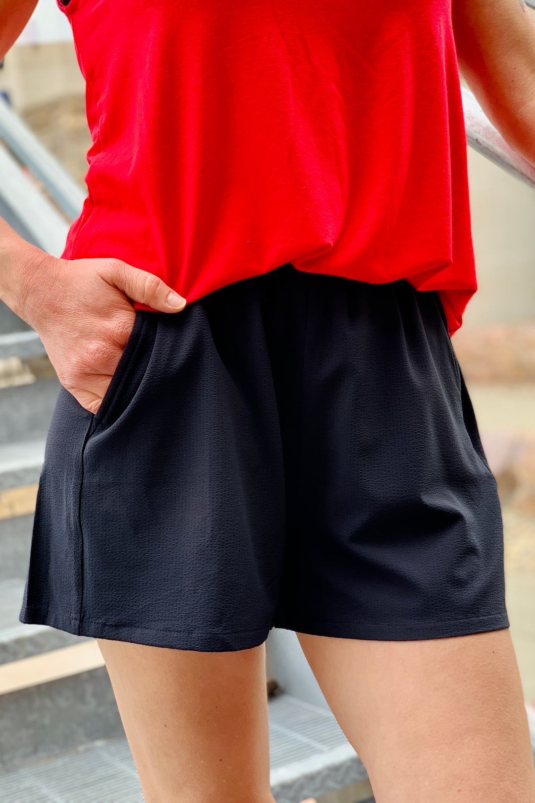 Cara Crinkle Woven Shorts - Black