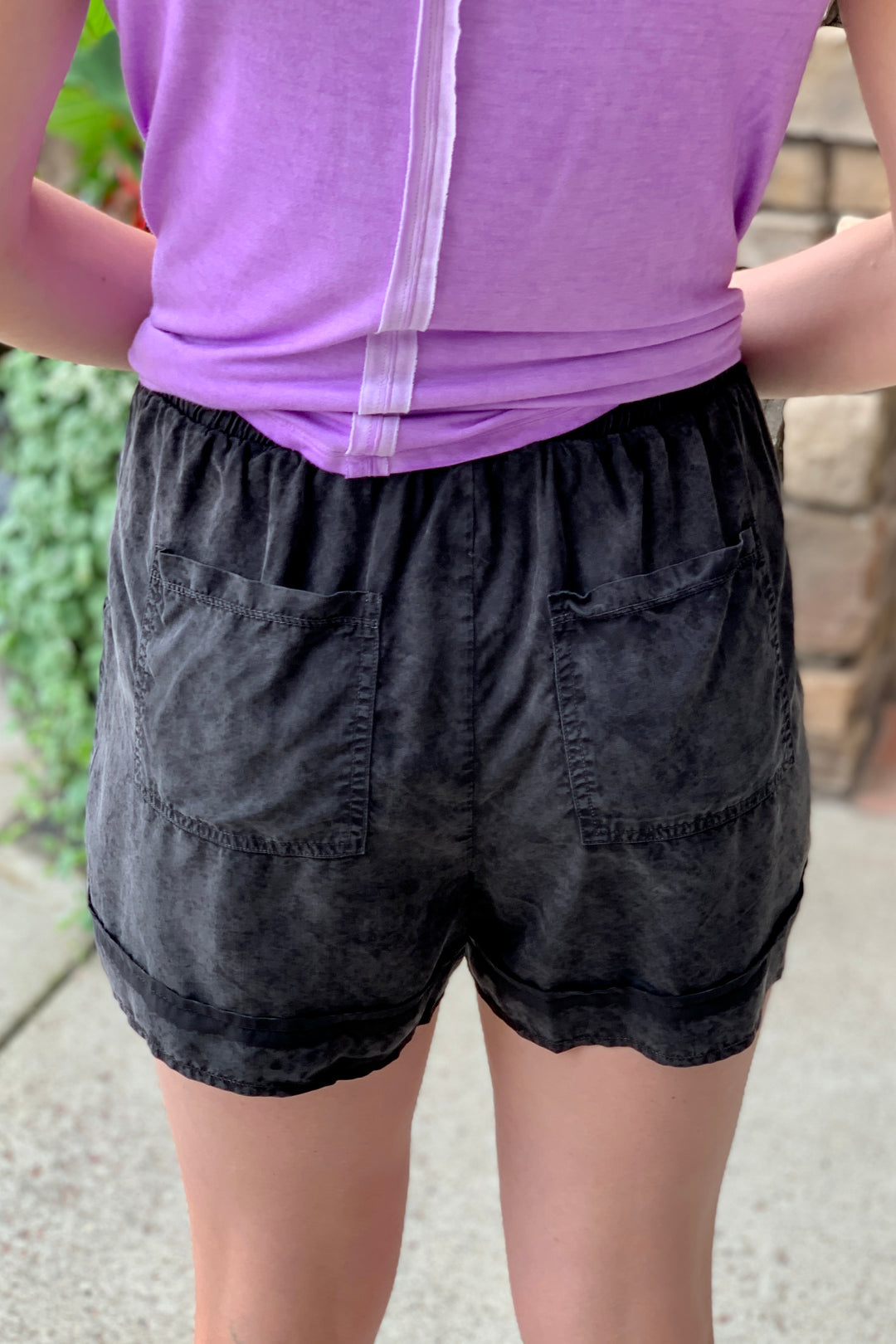 Melinda Mineral Washed Shorts - Black