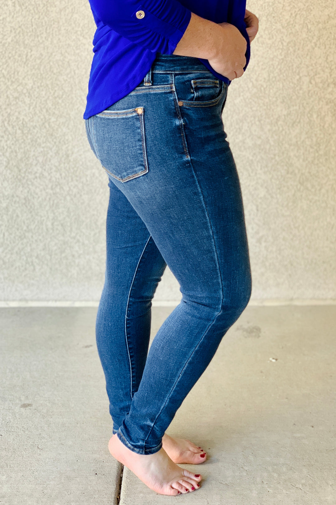 Holland Mid-Rise Skinny Jeans