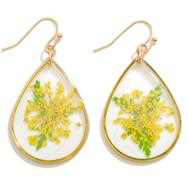 White Flower Celluloid Statement Earrings – WILD LILIES BOUTIQUE
