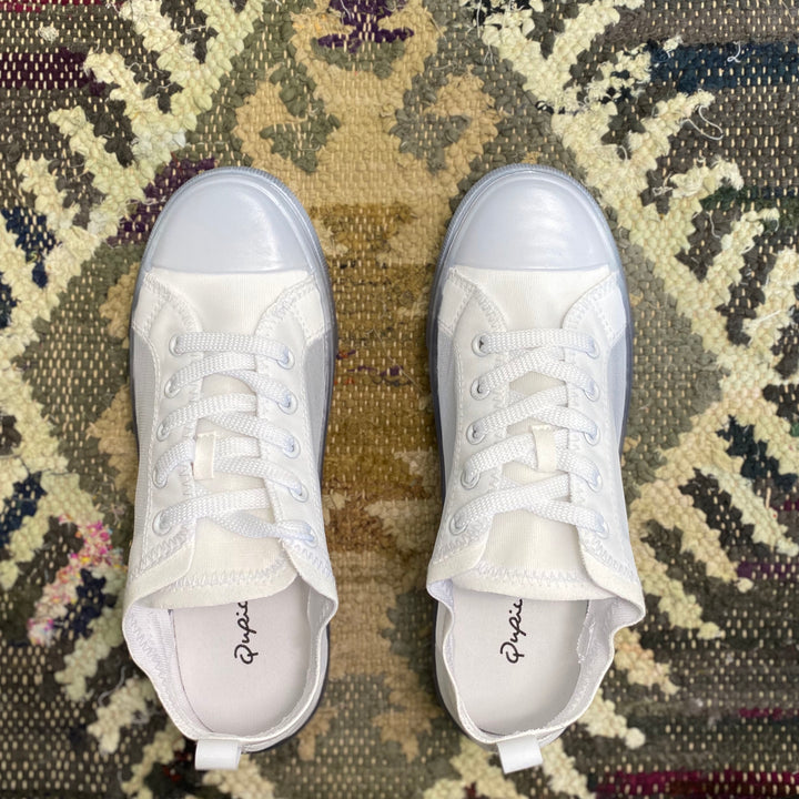 Qupid "Mackie" White Mesh Sneaker