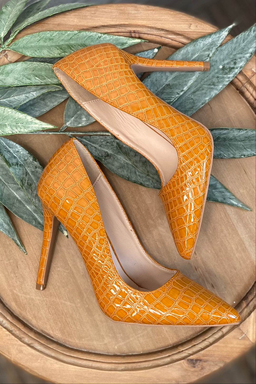 Qupid "Show" Crocodile Print Heels - Caramel