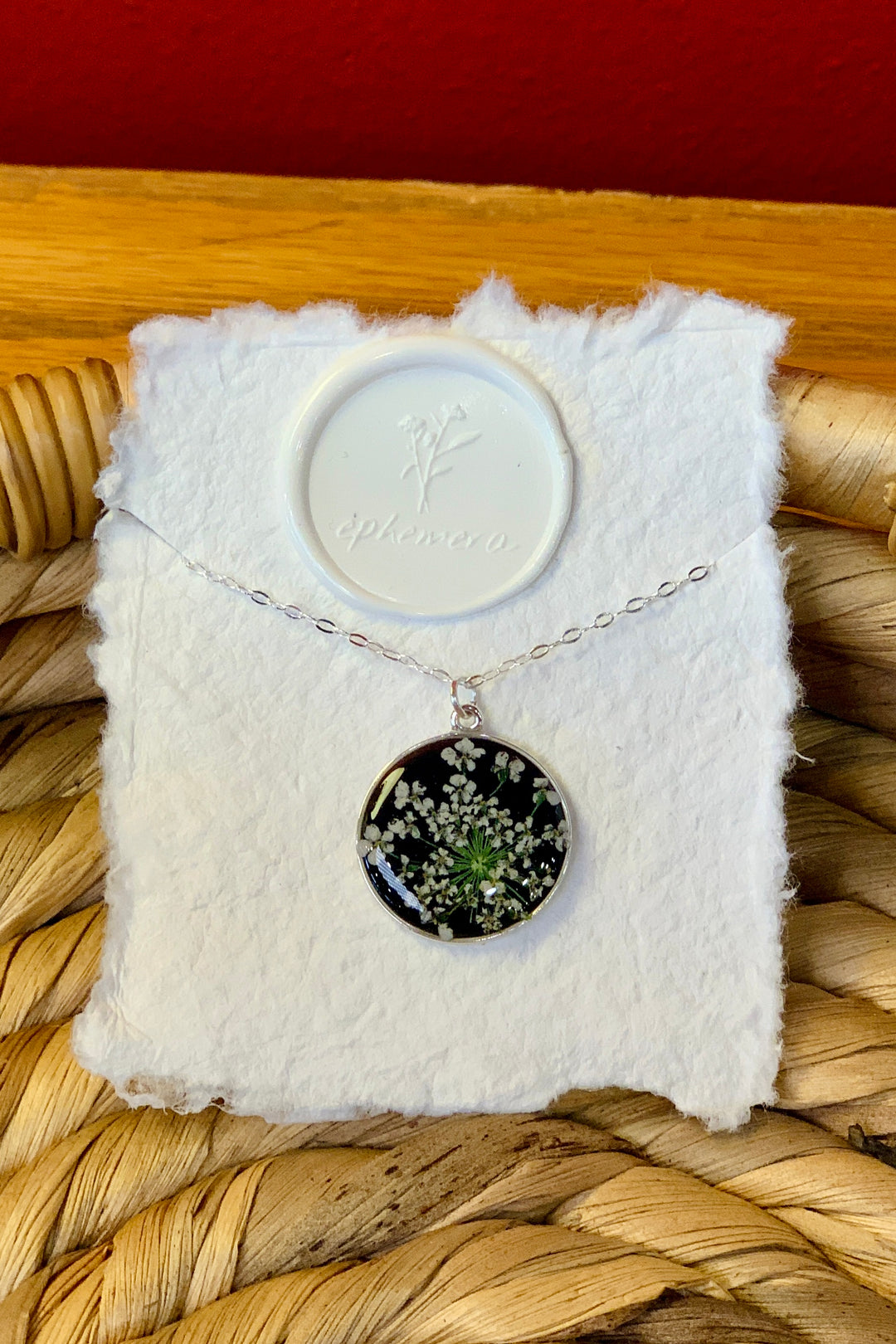 Queen Anne's Lace Botanical Necklace